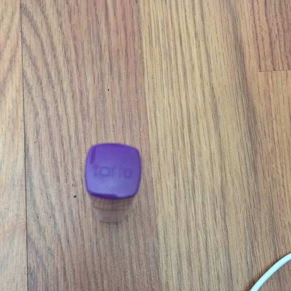 Concealer - Picture 2 of 2